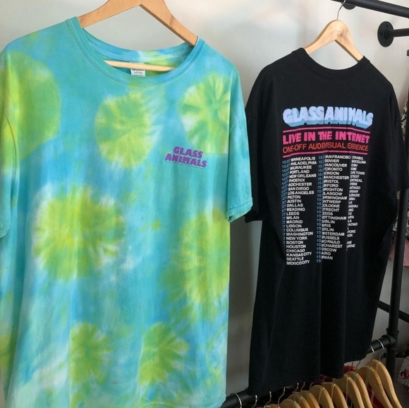 Glass Animals Deja Vu Tour Band Tee - Picture 3 of 4
